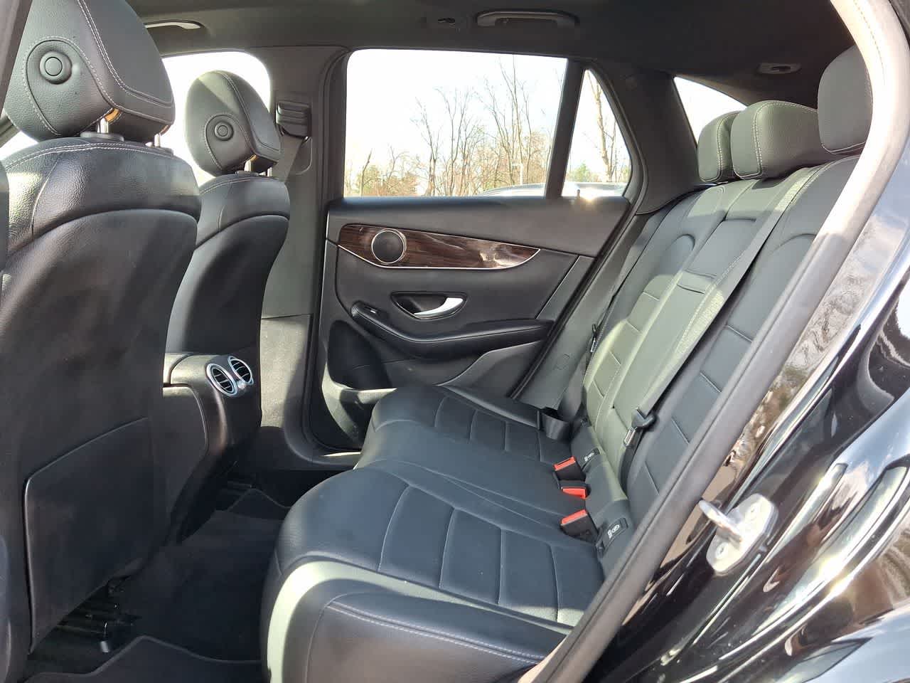 Thumbnail: 2019 Mercedes-Benz GLC - 26