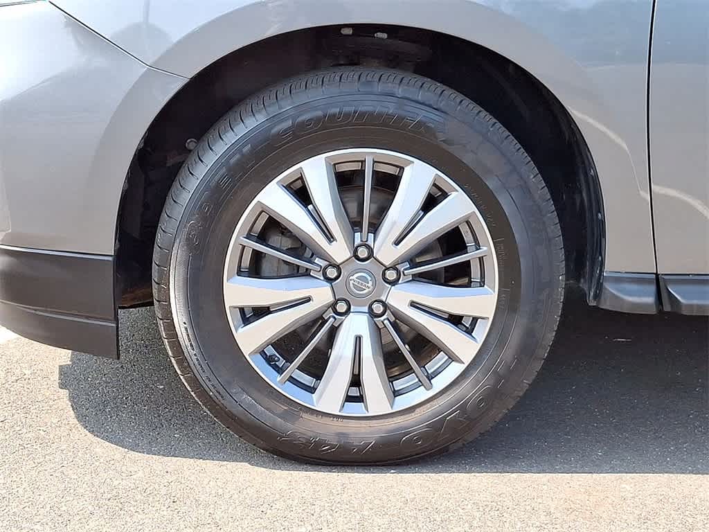 Thumbnail: 2020 Nissan Pathfinder - 23