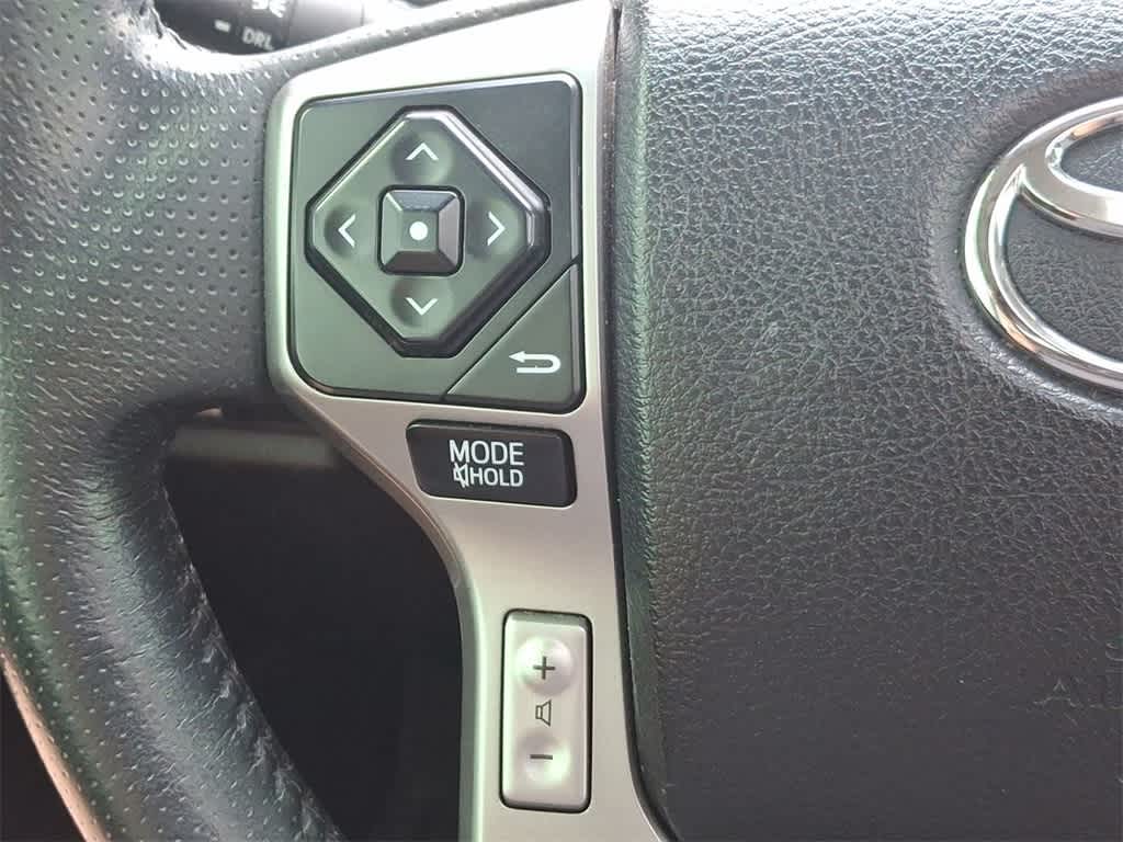 Thumbnail: 2019 Toyota 4Runner - 23