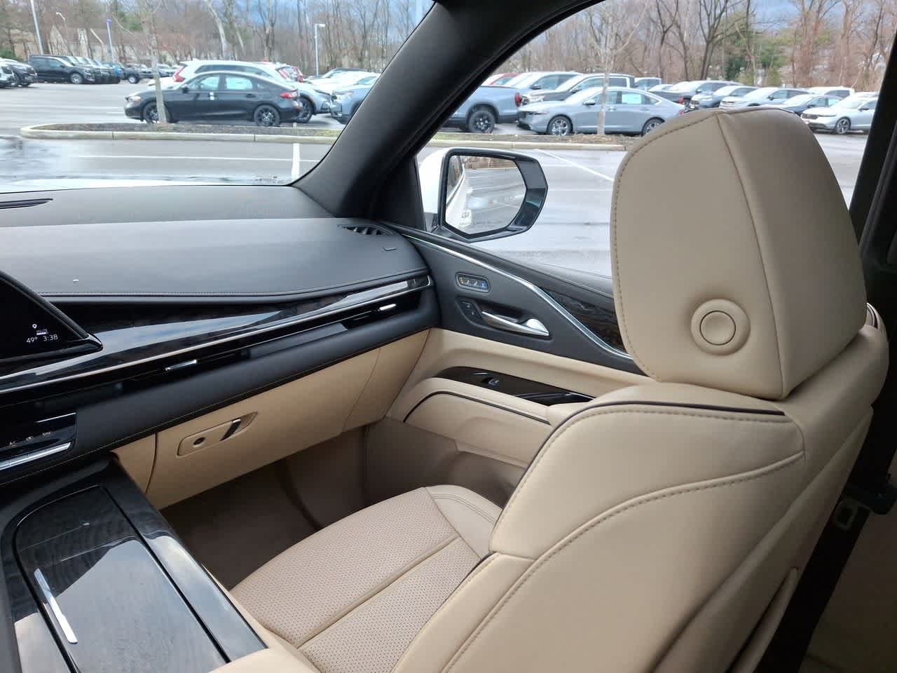 Thumbnail: 2024 Cadillac Escalade - 11