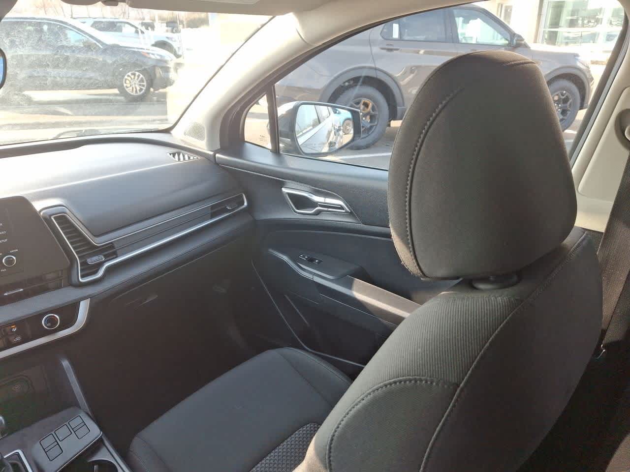 Thumbnail: 2024 Kia Sportage - 11