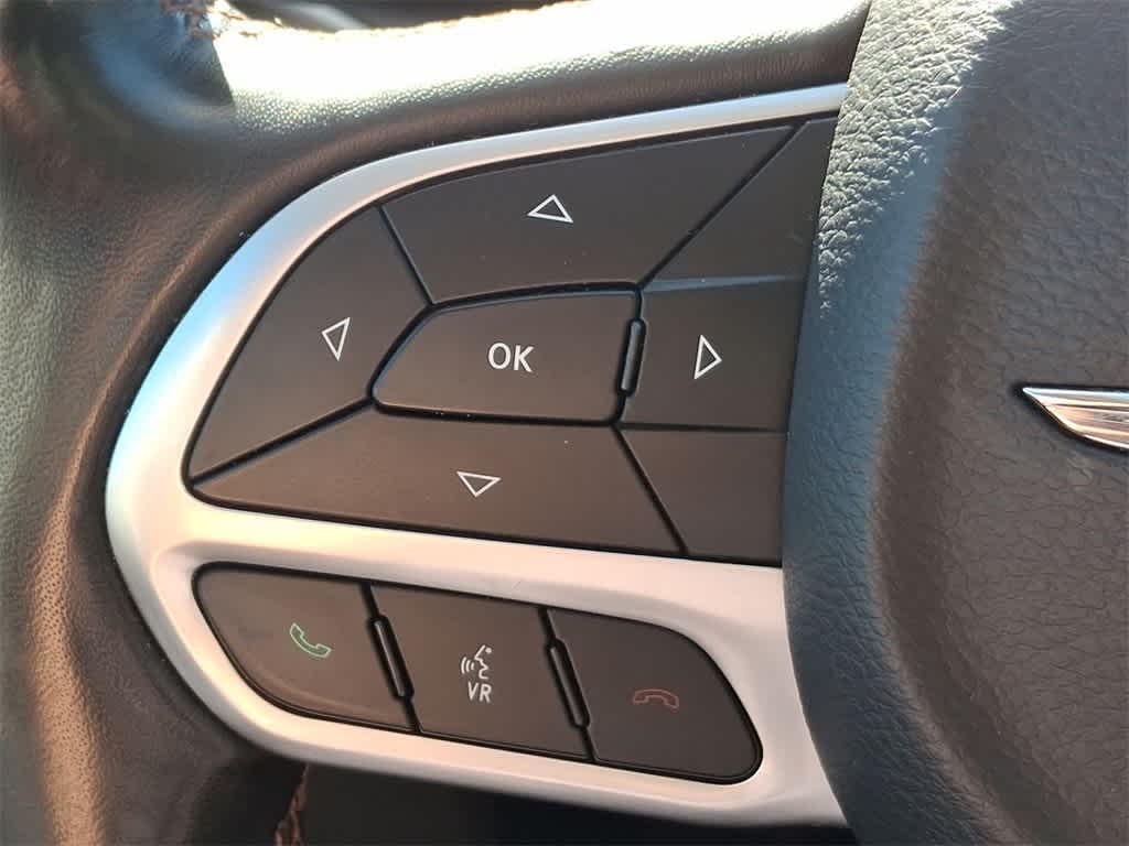 Thumbnail: 2019 Chrysler Pacifica - 23