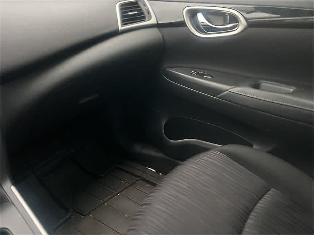 Thumbnail: 2019 Nissan Sentra - 24
