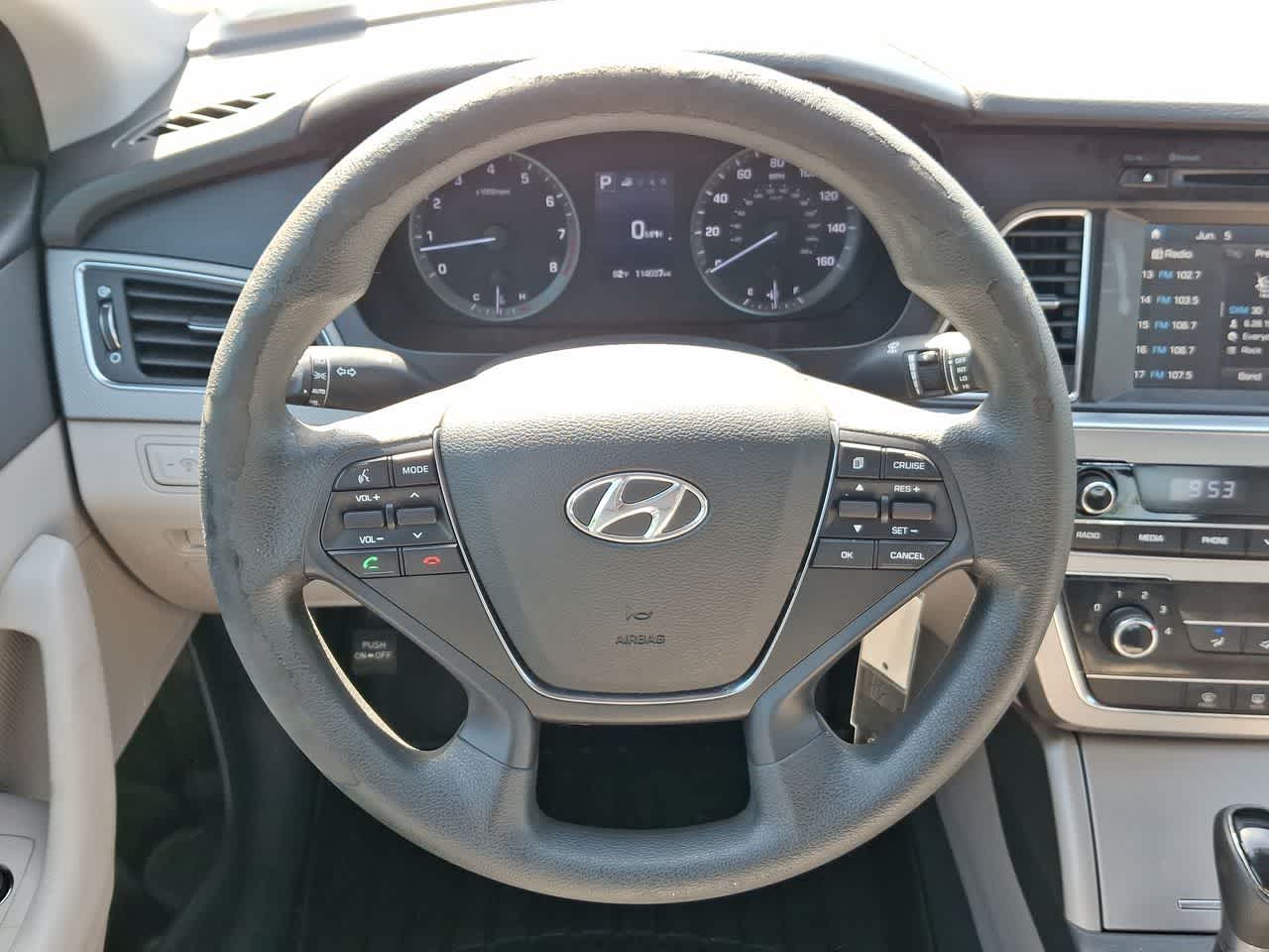 Thumbnail: 2016 Hyundai Sonata - 22
