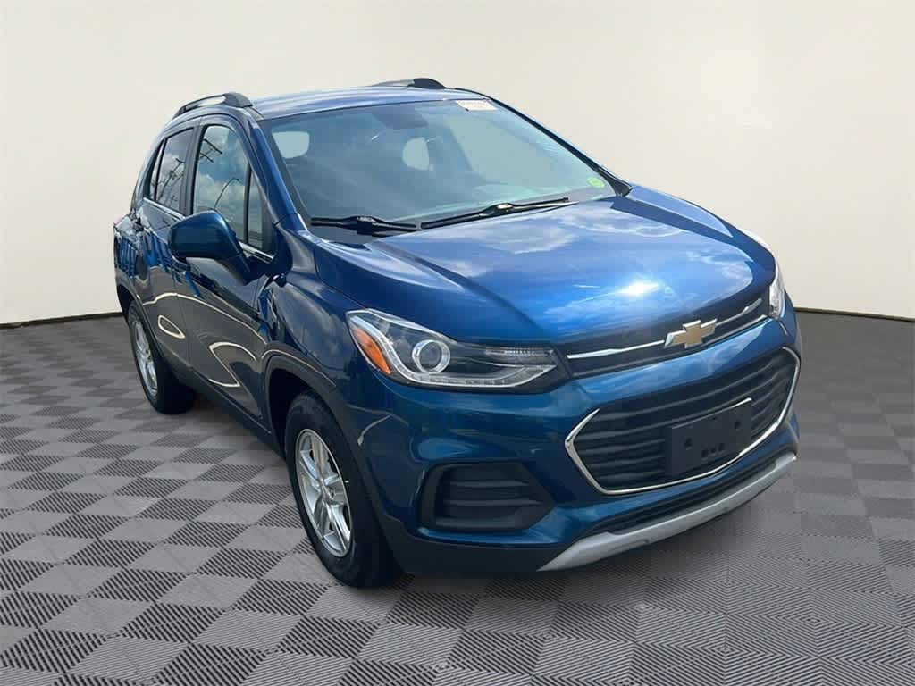 Thumbnail: 2019 Chevrolet Trax - 3