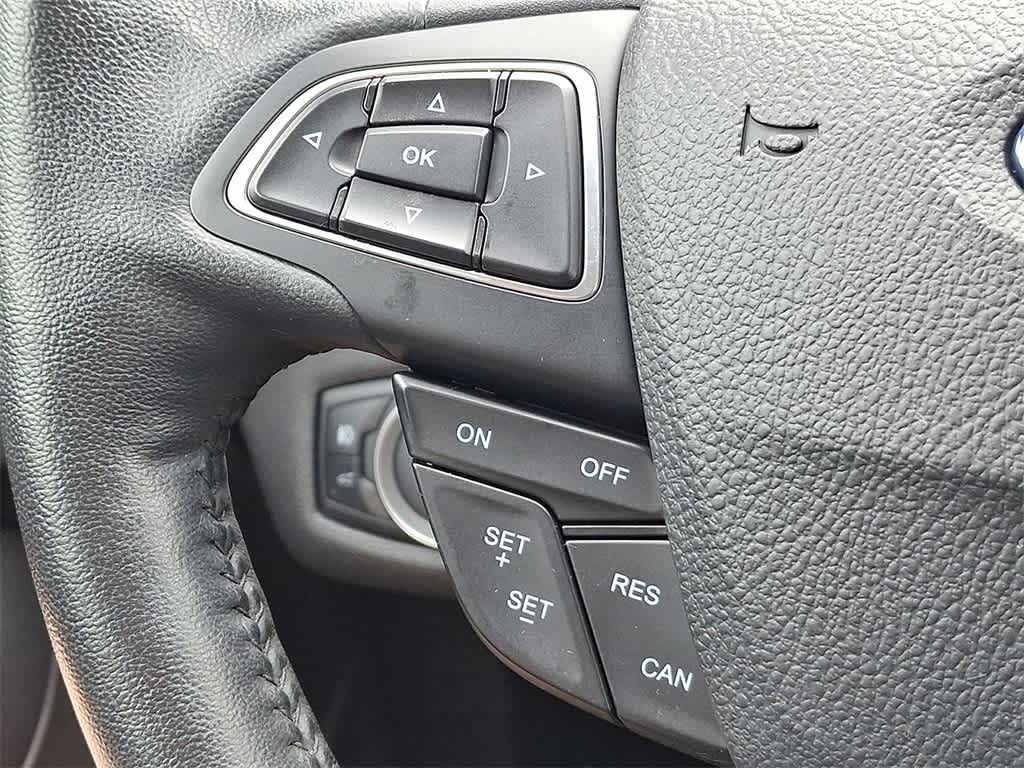 2019 Ford Escape SEL 17