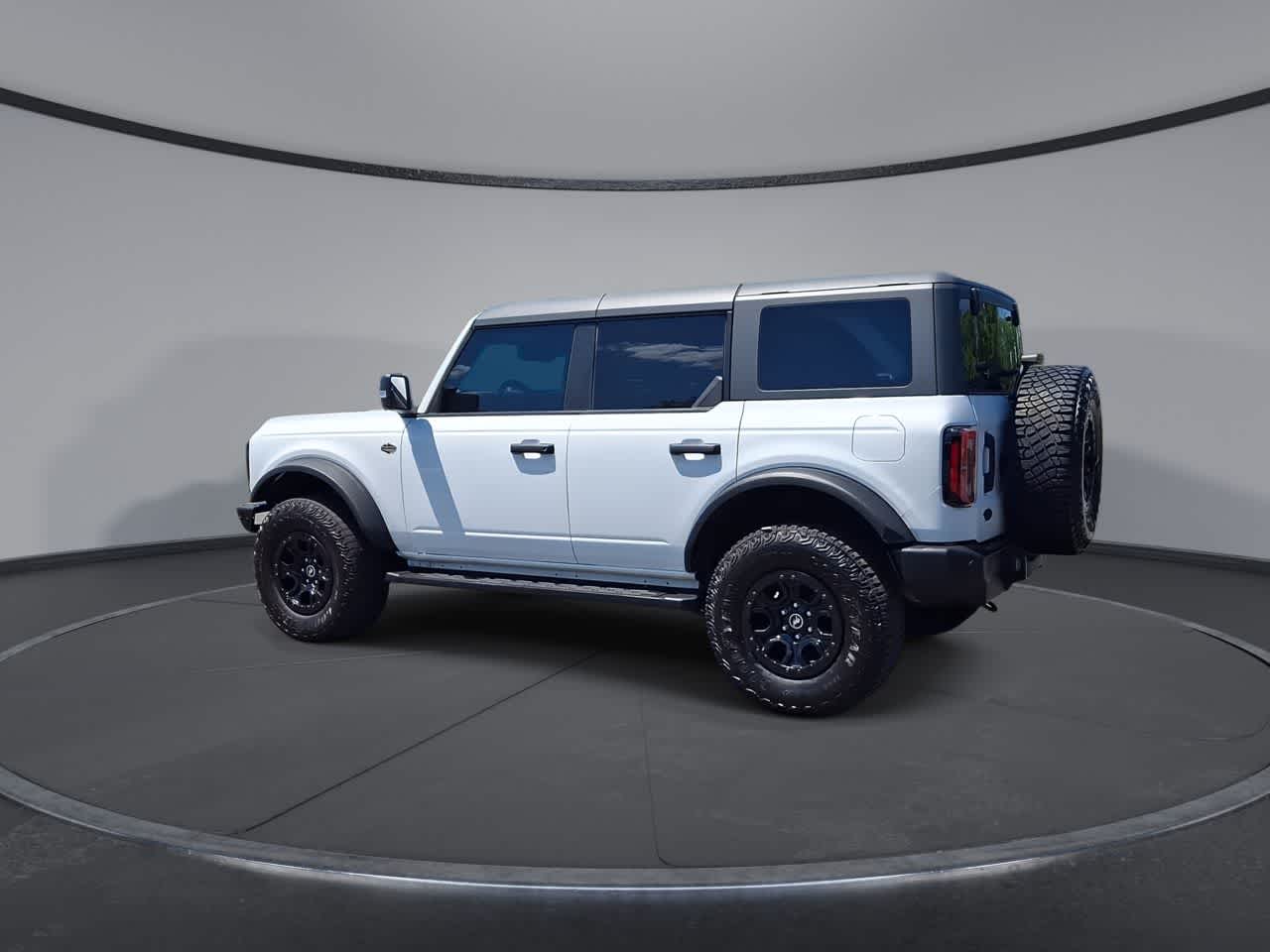 Thumbnail: 2023 Ford Bronco - 5