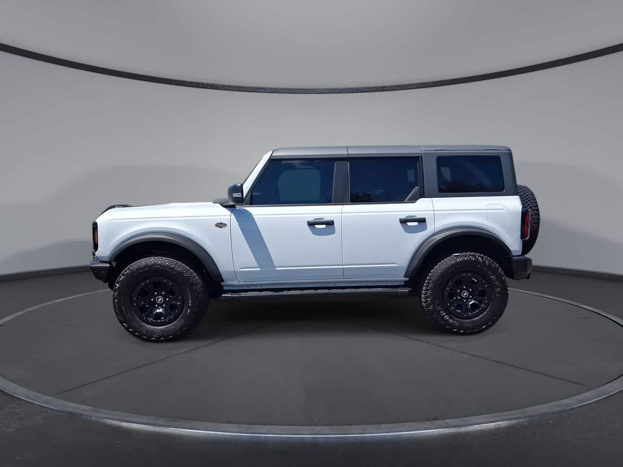 Thumbnail: 2023 Ford Bronco - 4