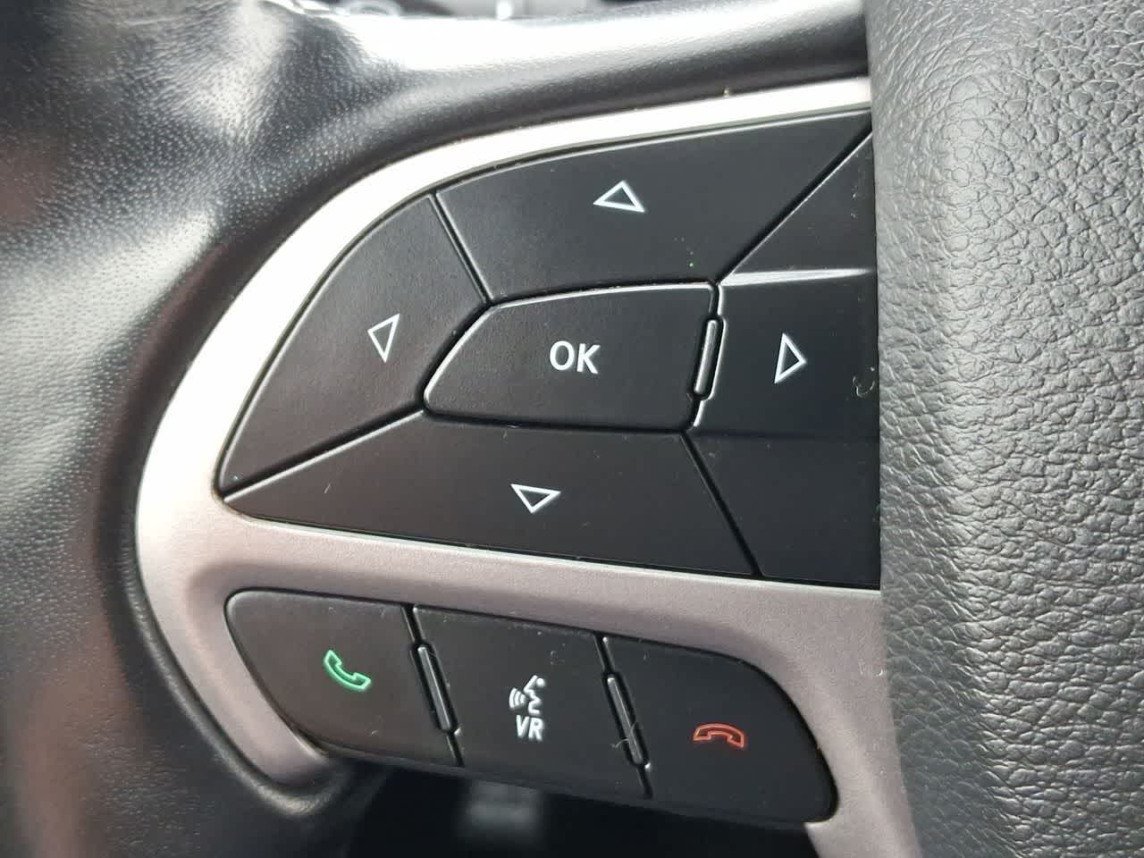 Thumbnail: 2021 Jeep Grand Cherokee - 23