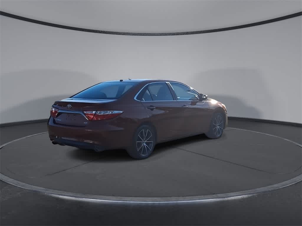 Thumbnail: 2015 Toyota Camry - 8