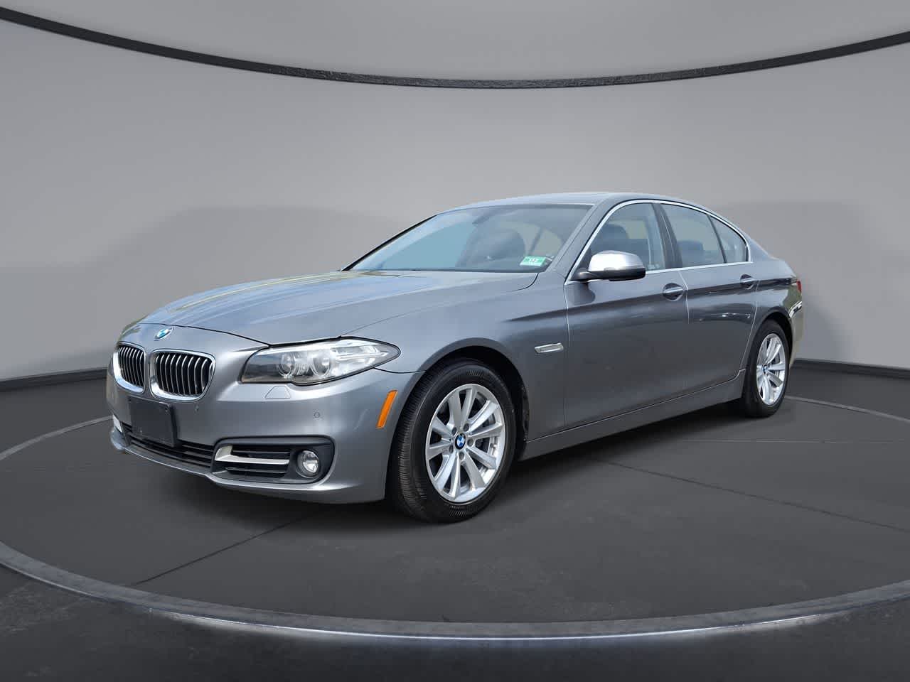 2016 BMW 5 Series 528i xDrive -
                  Eatontown, NJ
