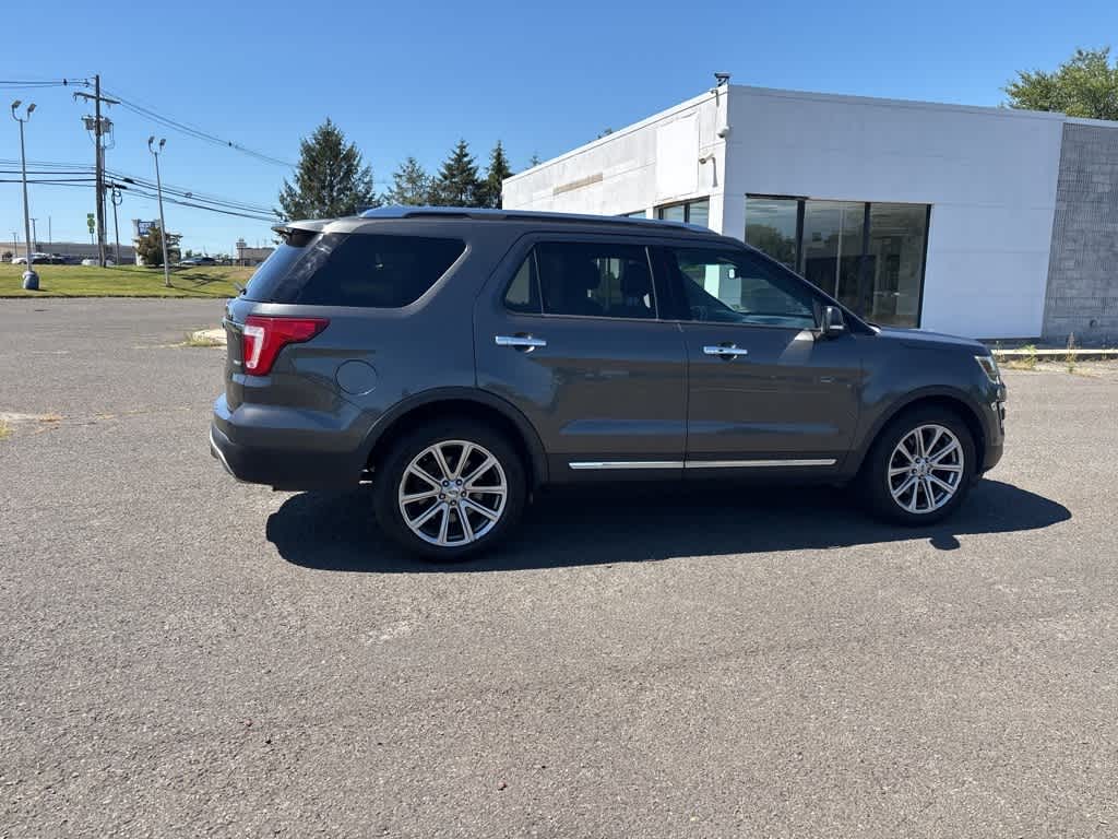 Thumbnail: 2017 Ford Explorer - 12