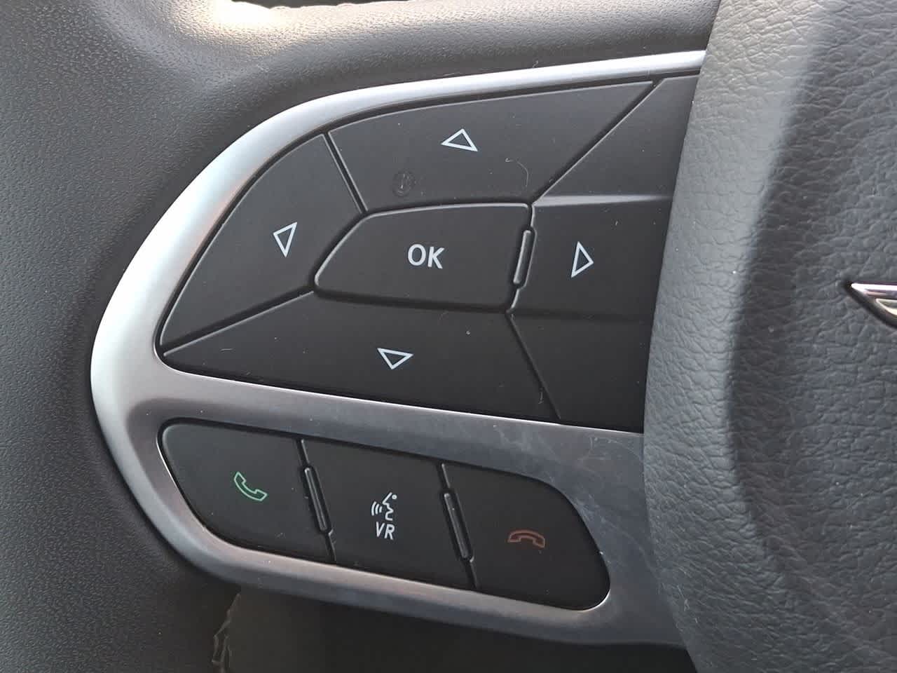 Thumbnail: 2024 Chrysler Pacifica - 23