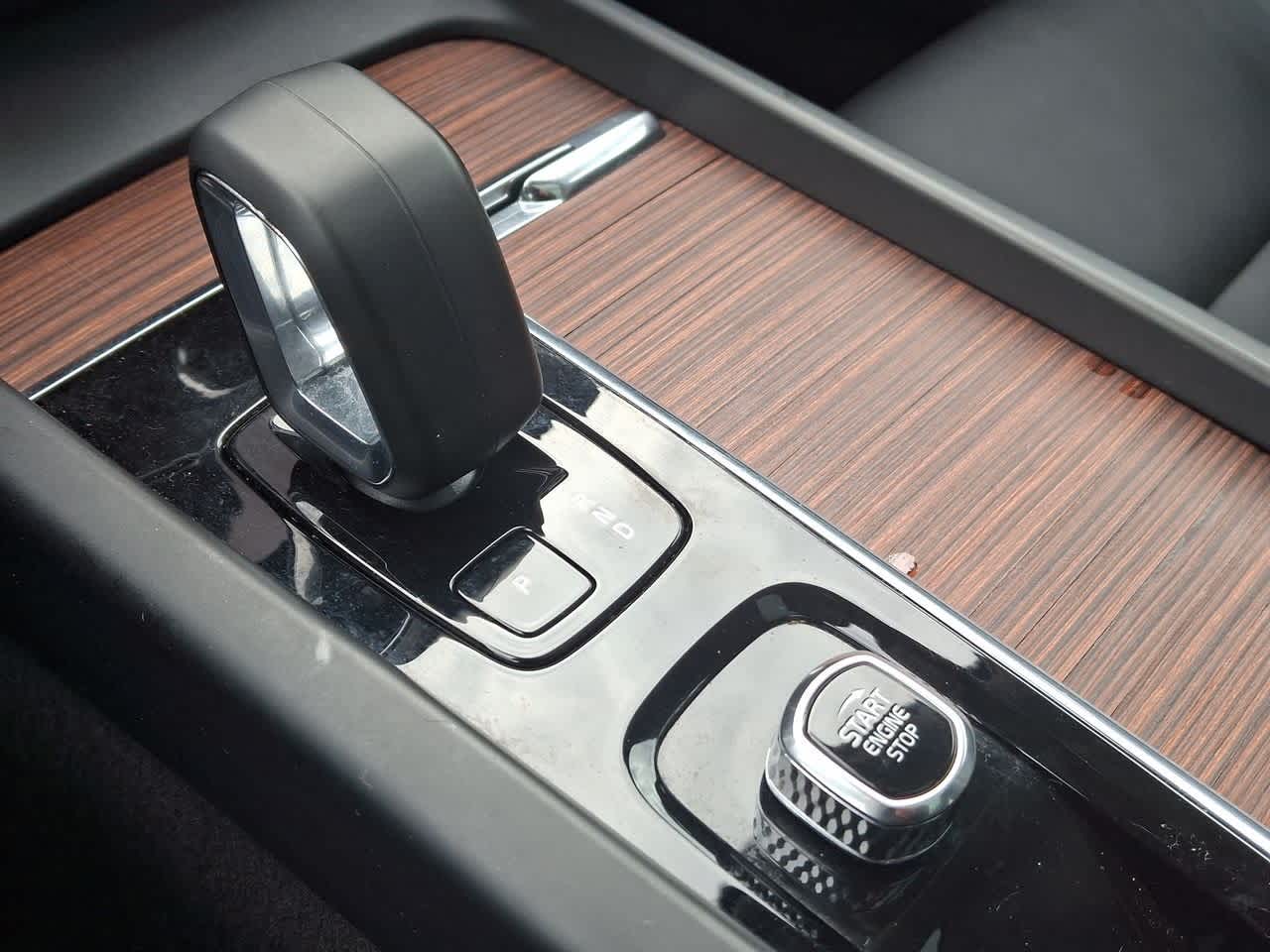 Thumbnail: 2025 Volvo S60 - 18