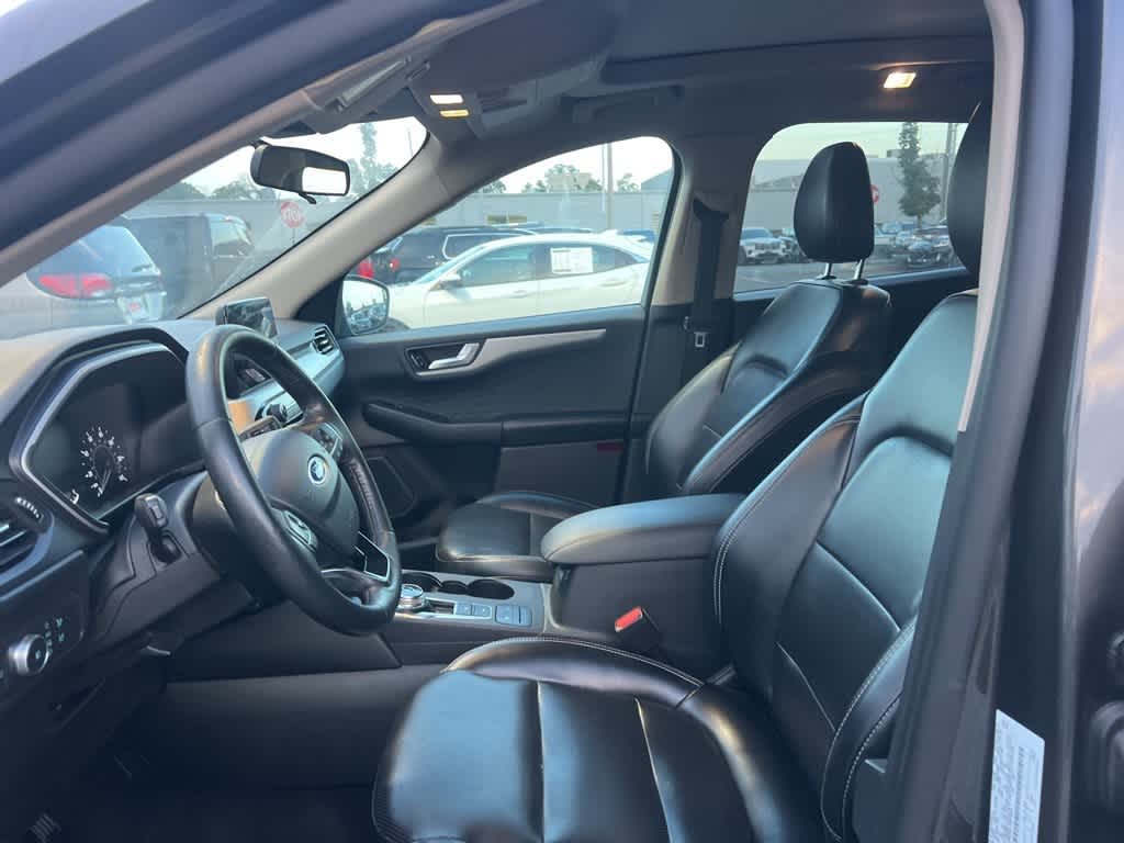 Thumbnail: 2020 Ford Escape - 15