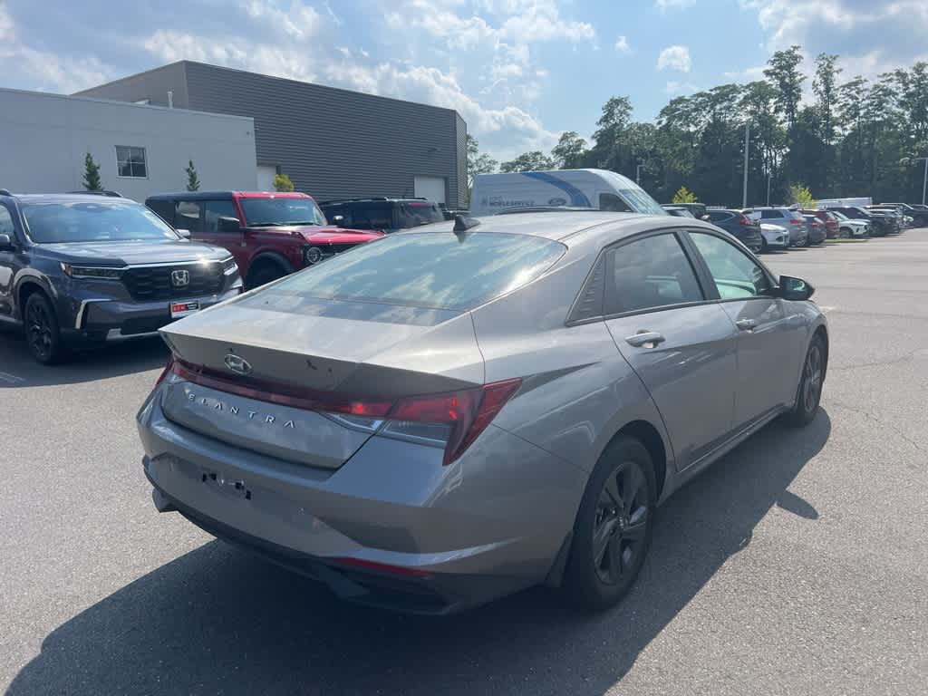 Thumbnail: 2023 Hyundai Elantra - 6