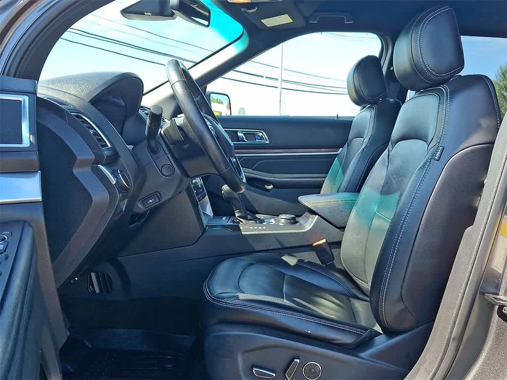 Thumbnail: 2017 Ford Explorer - 17