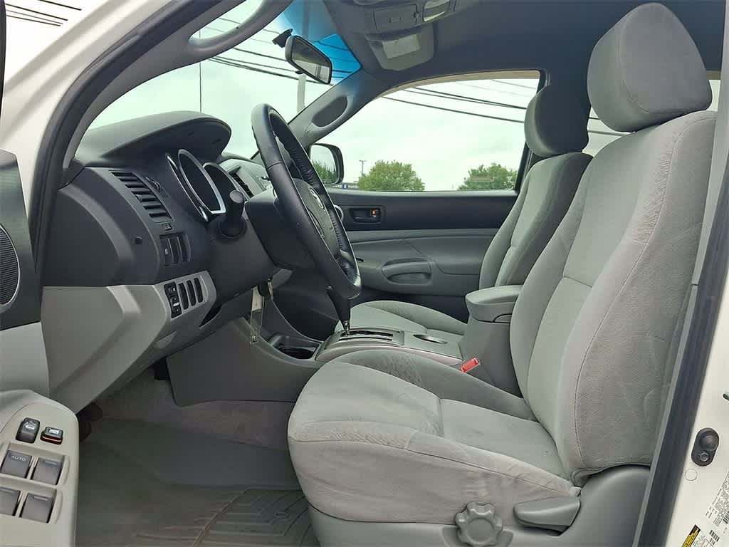 Thumbnail: 2007 Toyota Tacoma - 17