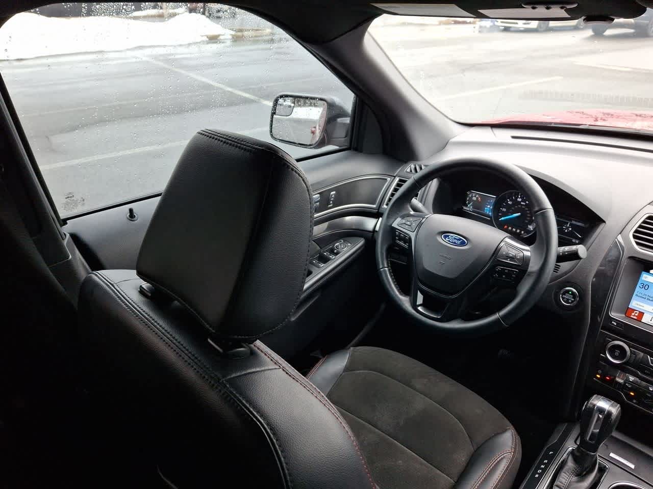 Thumbnail: 2018 Ford Explorer - 15