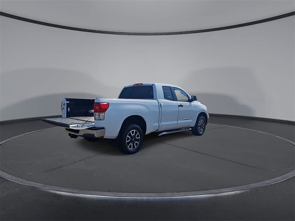 Thumbnail: 2013 Toyota Tundra - 8