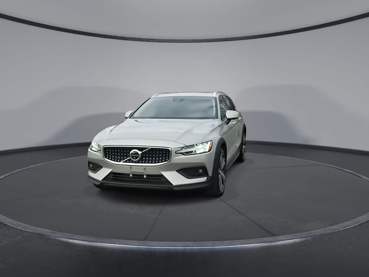 Thumbnail: 2025 Volvo S60 - 3