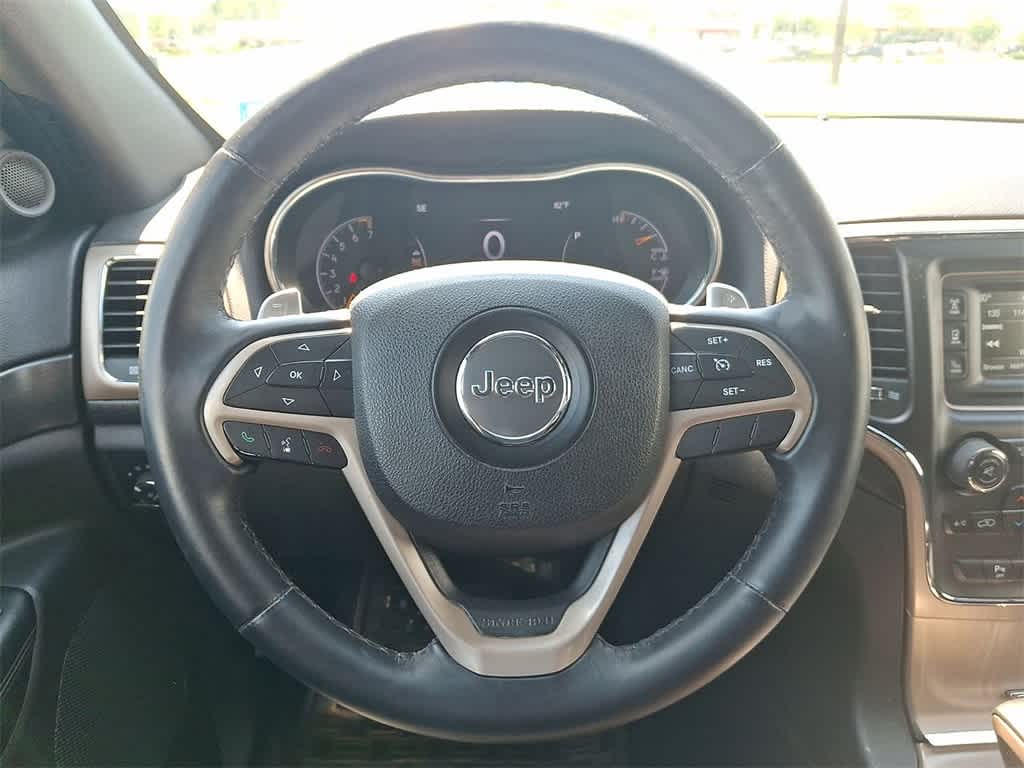 Thumbnail: 2017 Jeep Grand Cherokee - 16