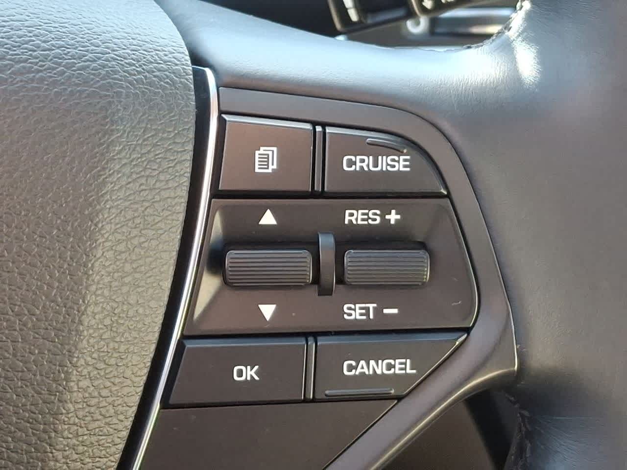 Thumbnail: 2017 Hyundai Sonata - 24