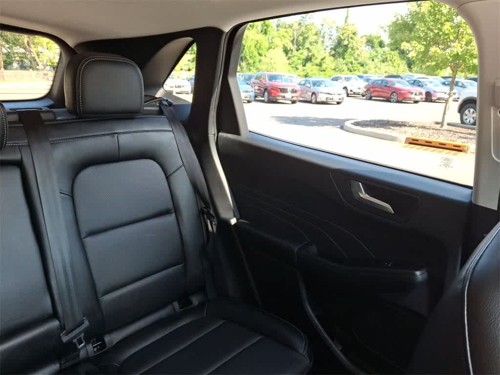 Thumbnail: 2022 Ford Escape - 14