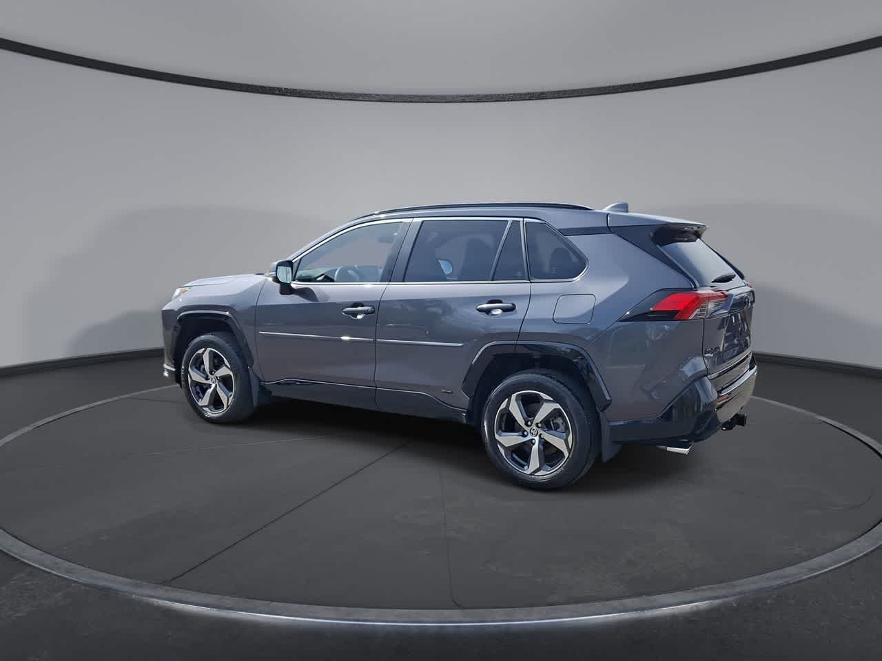 Thumbnail: 2025 Toyota RAV4 - 6