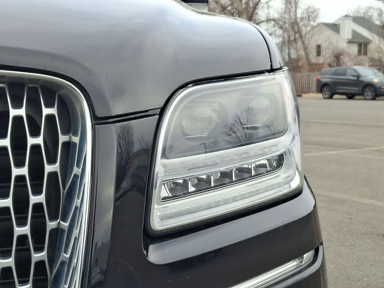 Thumbnail: 2019 Lincoln Navigator L - 30
