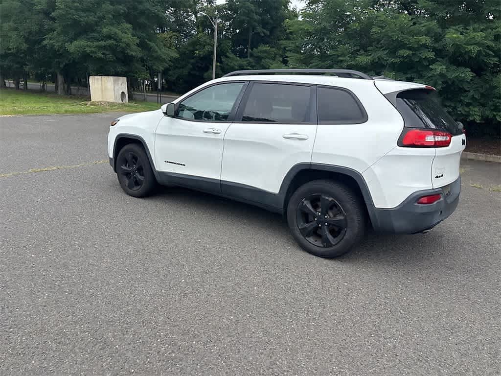 Thumbnail: 2016 Jeep Cherokee - 19