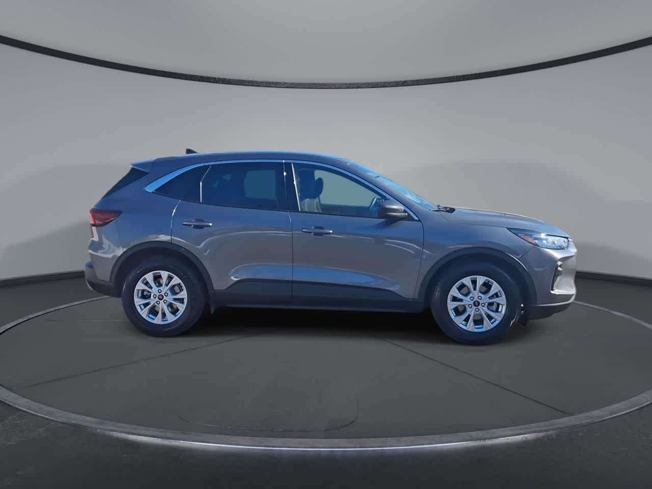 Thumbnail: 2024 Ford Escape - 9