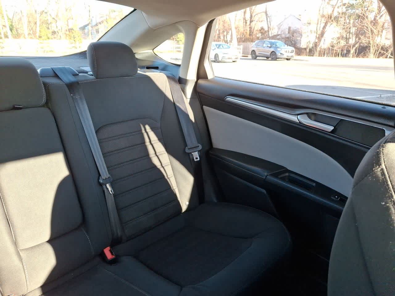 Thumbnail: 2019 Ford Fusion - 14