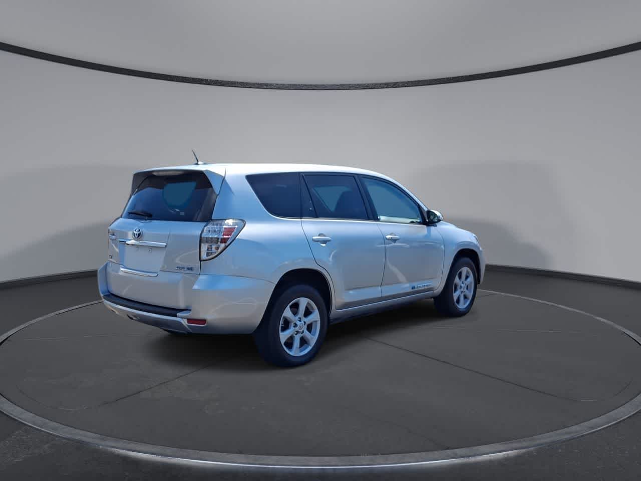 Thumbnail: 2012 Toyota RAV4 - 8