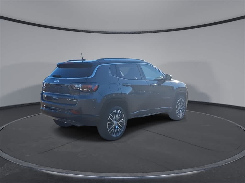Thumbnail: 2022 Jeep Compass - 8