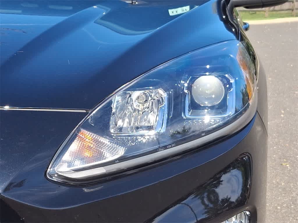 Thumbnail: 2022 Ford Escape - 30