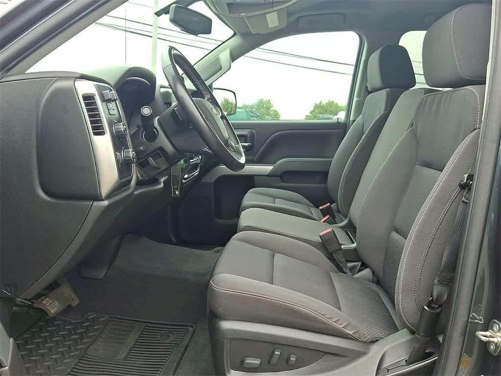 Thumbnail: 2019 Chevrolet Silverado 1500 - 17