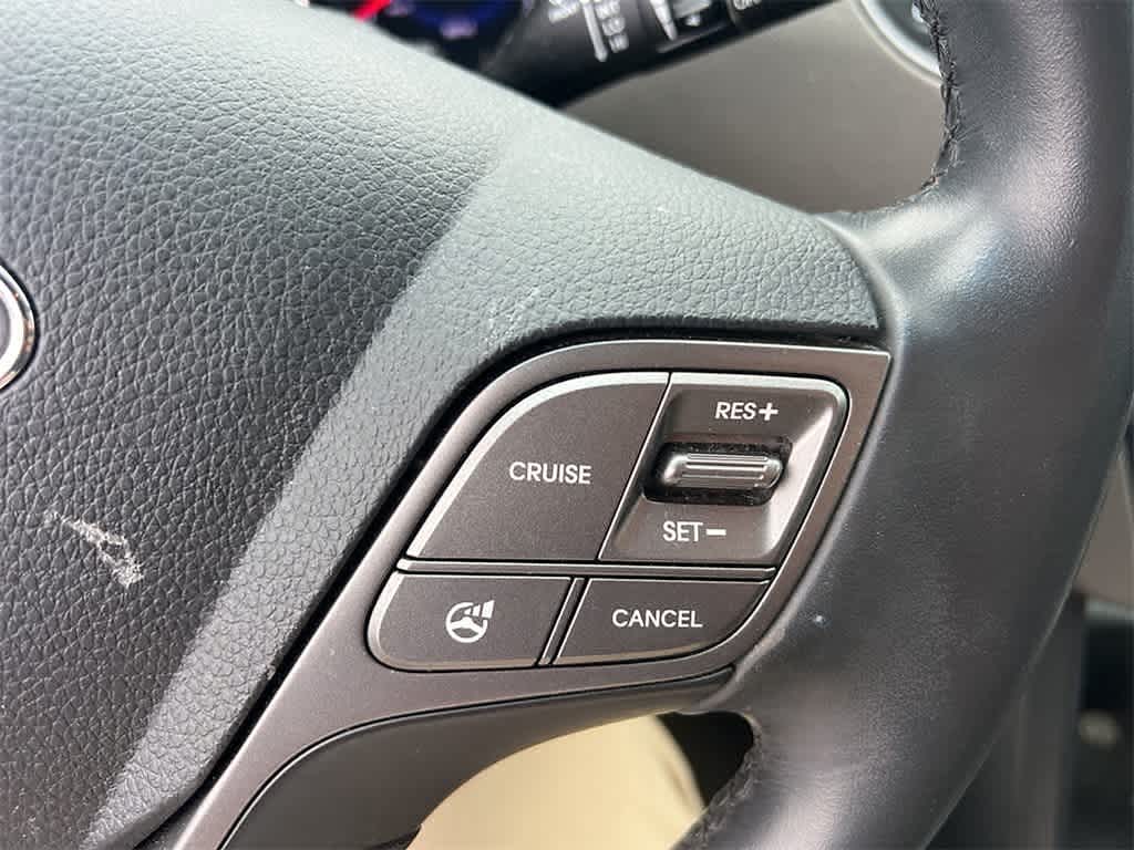 Thumbnail: 2014 Hyundai Santa Fe - 17