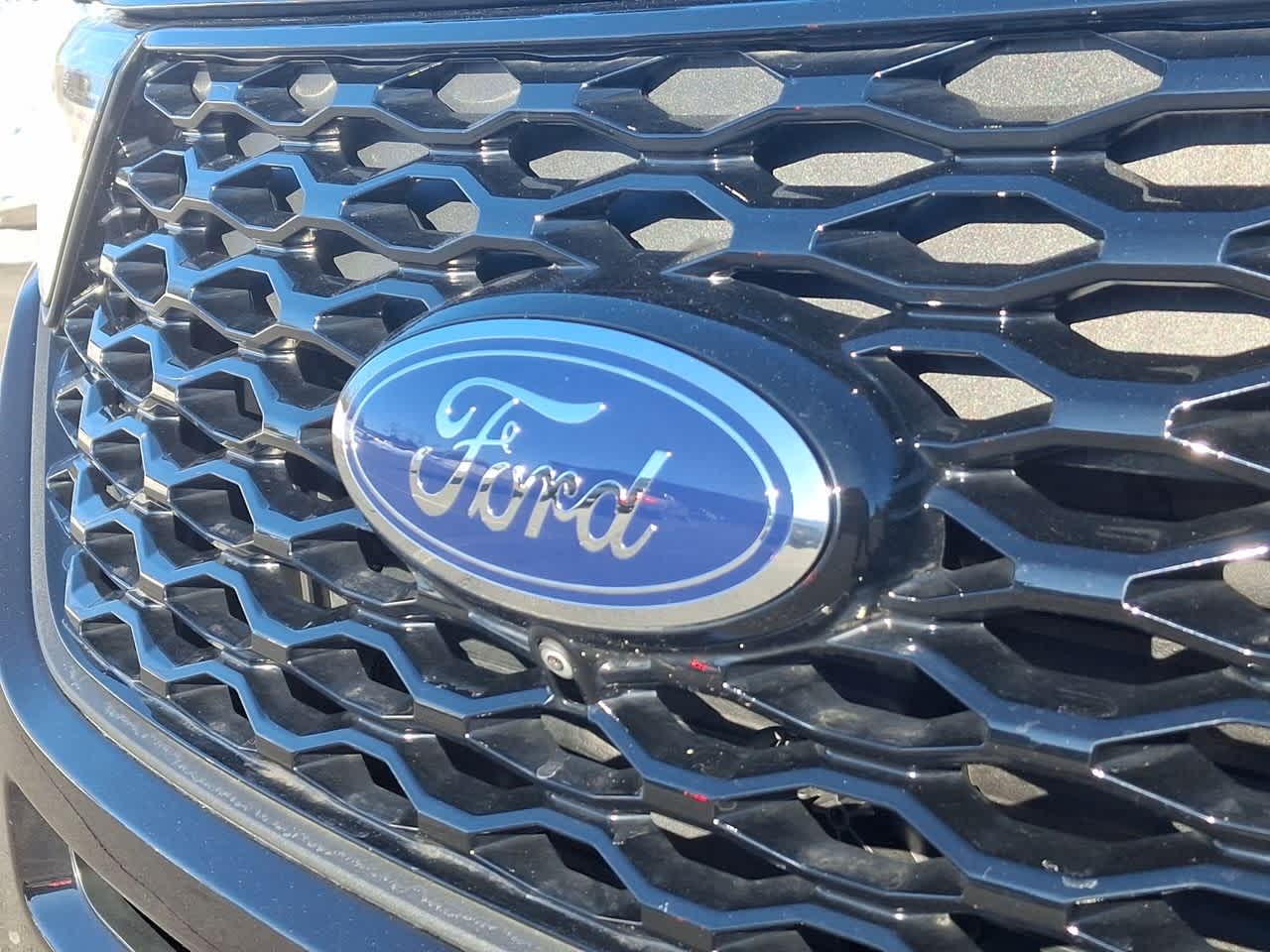 Thumbnail: 2023 Ford Explorer - 28