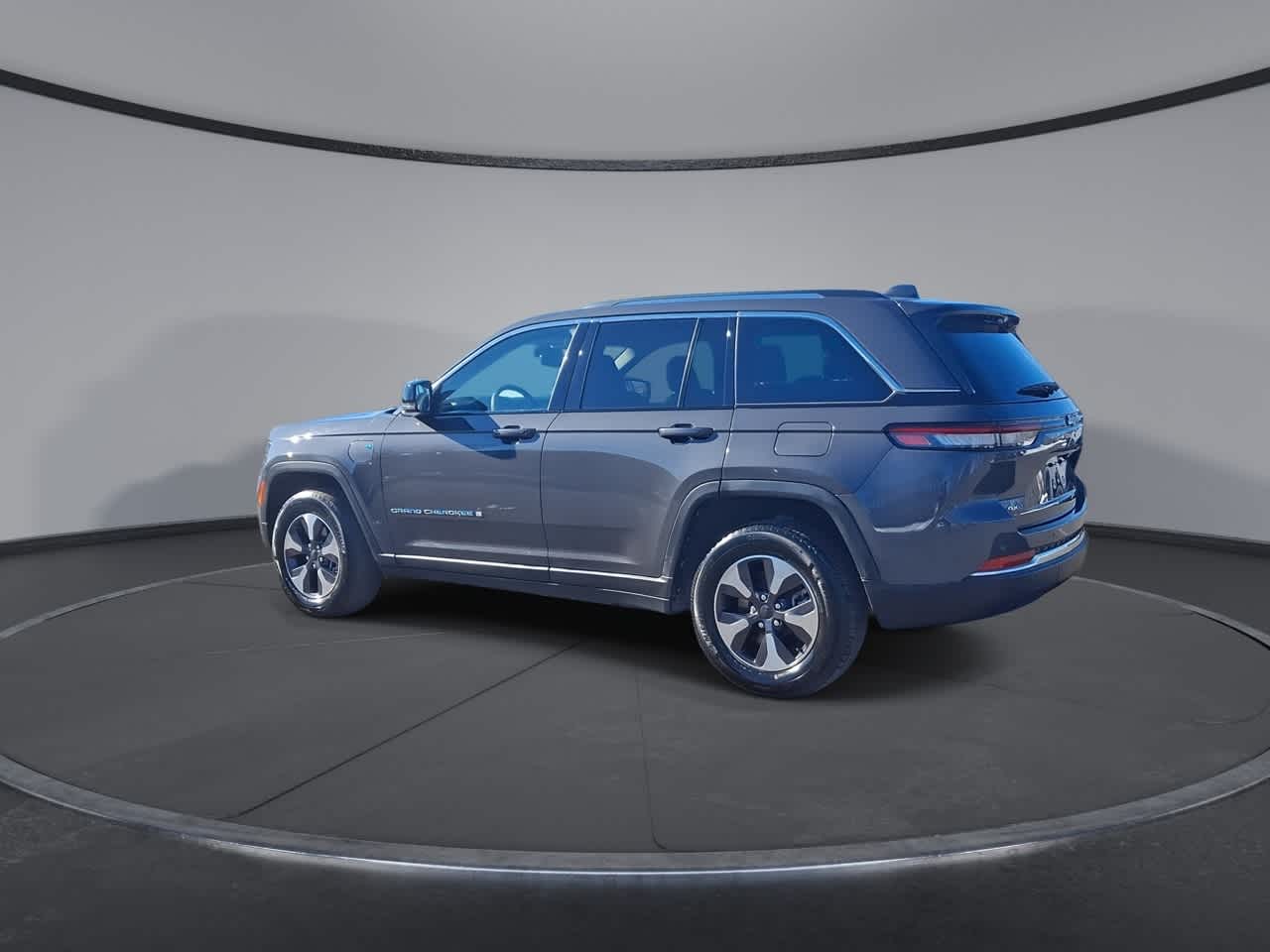 Thumbnail: 2024 Jeep Grand Cherokee - 6