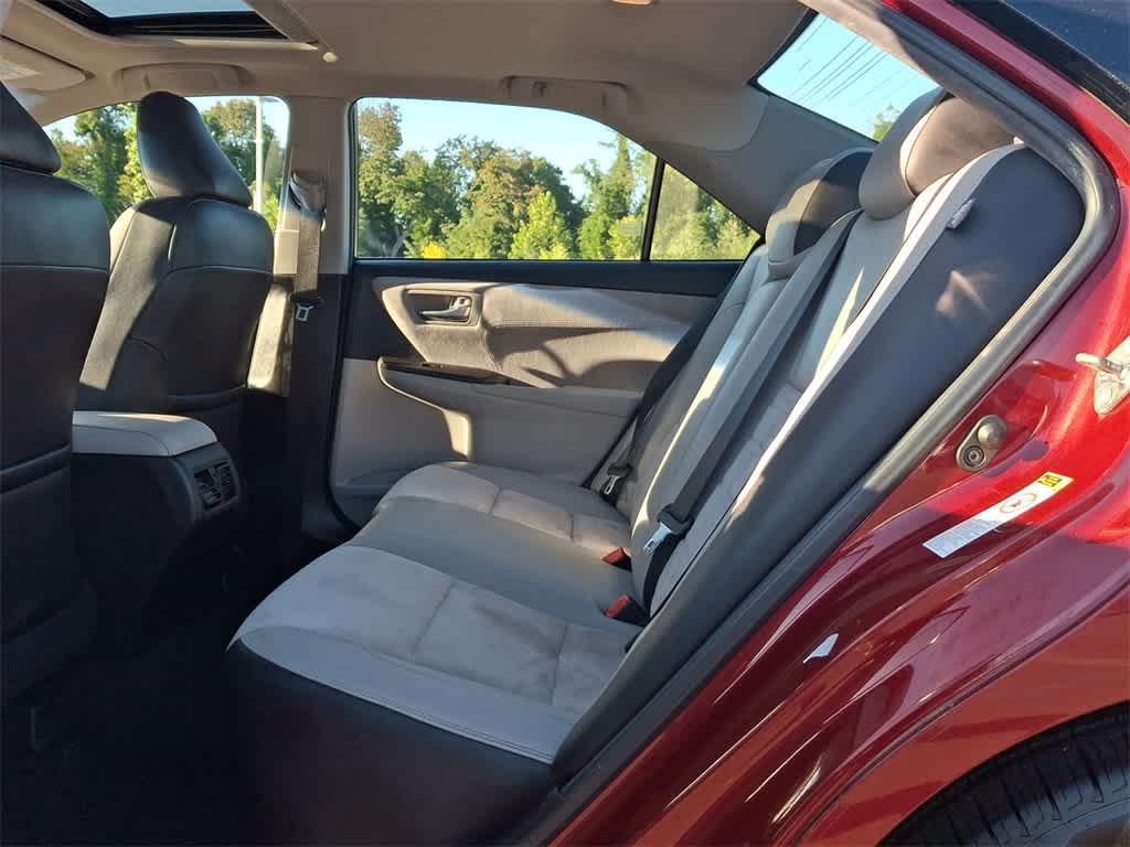 Thumbnail: 2015 Toyota Camry - 26