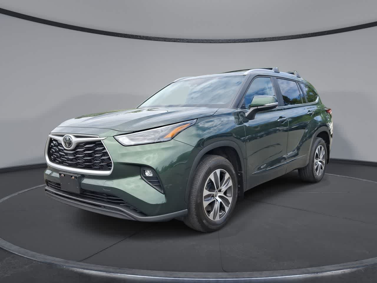 Thumbnail: 2023 Toyota Highlander - 1
