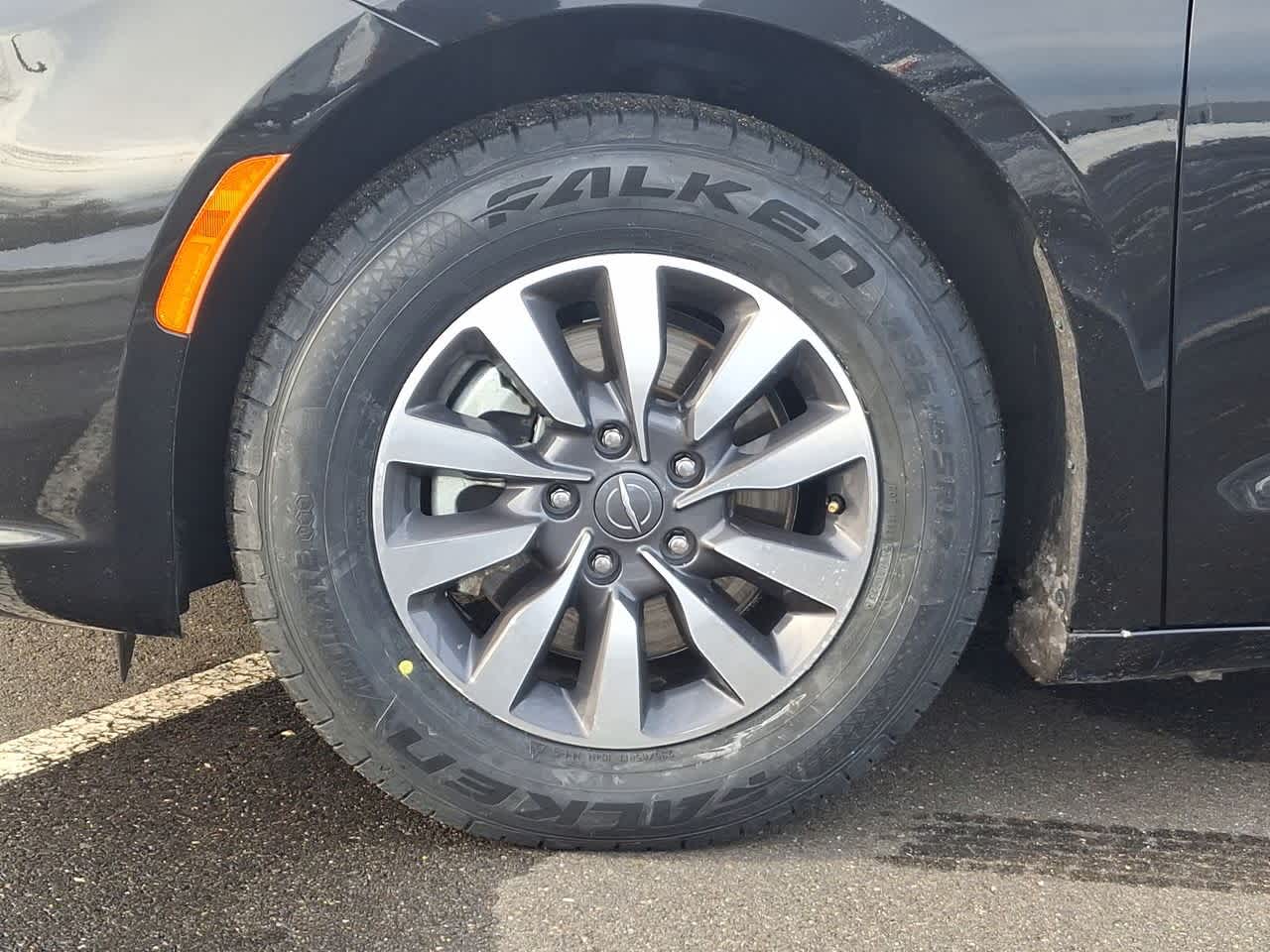 Thumbnail: 2024 Chrysler Pacifica - 29