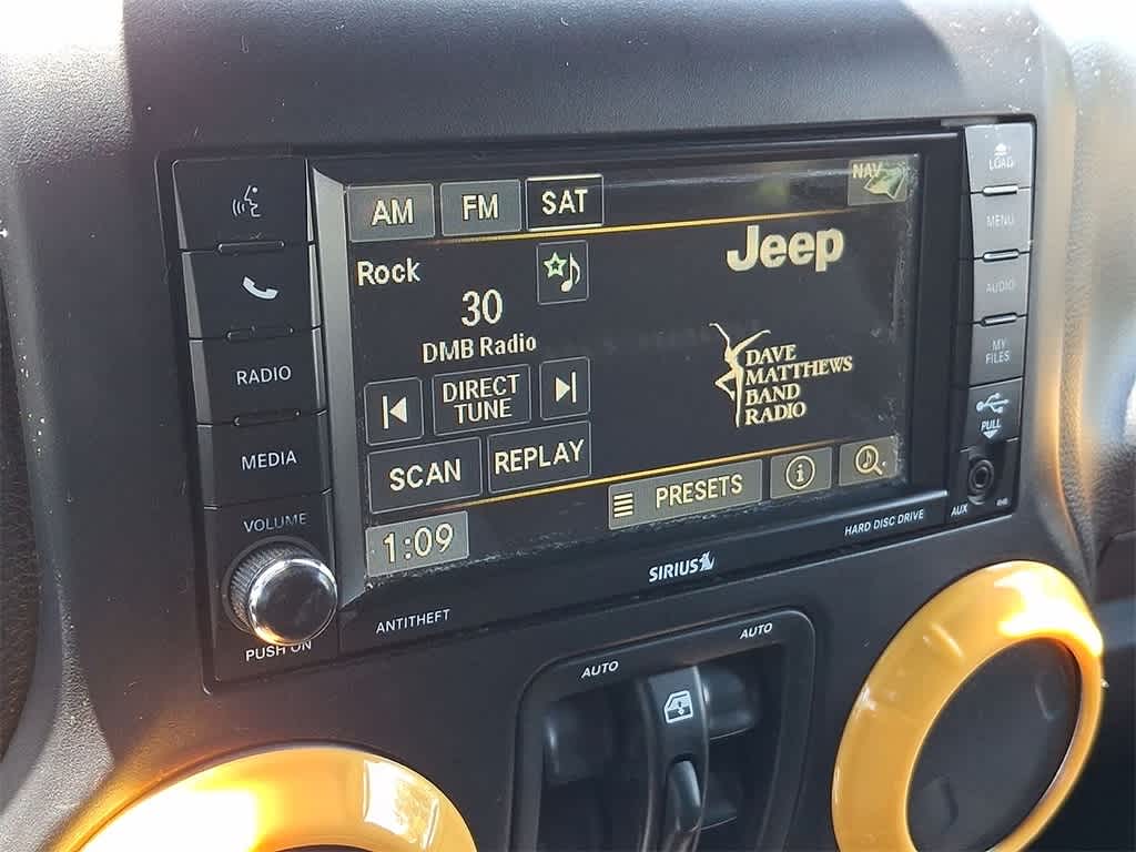 Thumbnail: 2013 Jeep Wrangler - 14