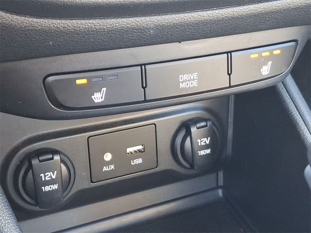 Thumbnail: 2021 Hyundai Accent - 25