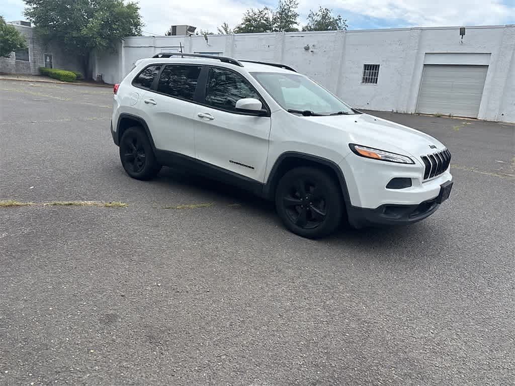 Thumbnail: 2016 Jeep Cherokee - 8