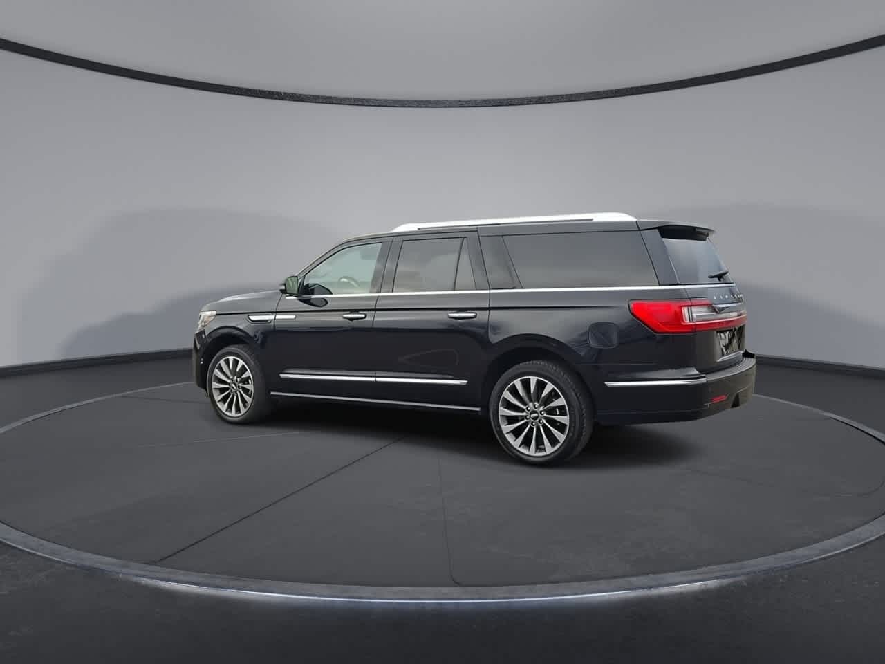 Thumbnail: 2019 Lincoln Navigator L - 6