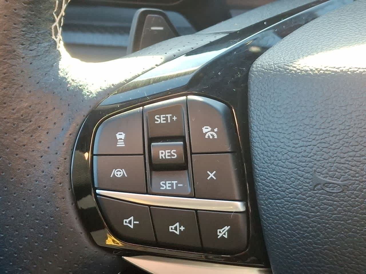 Thumbnail: 2023 Ford Explorer - 23