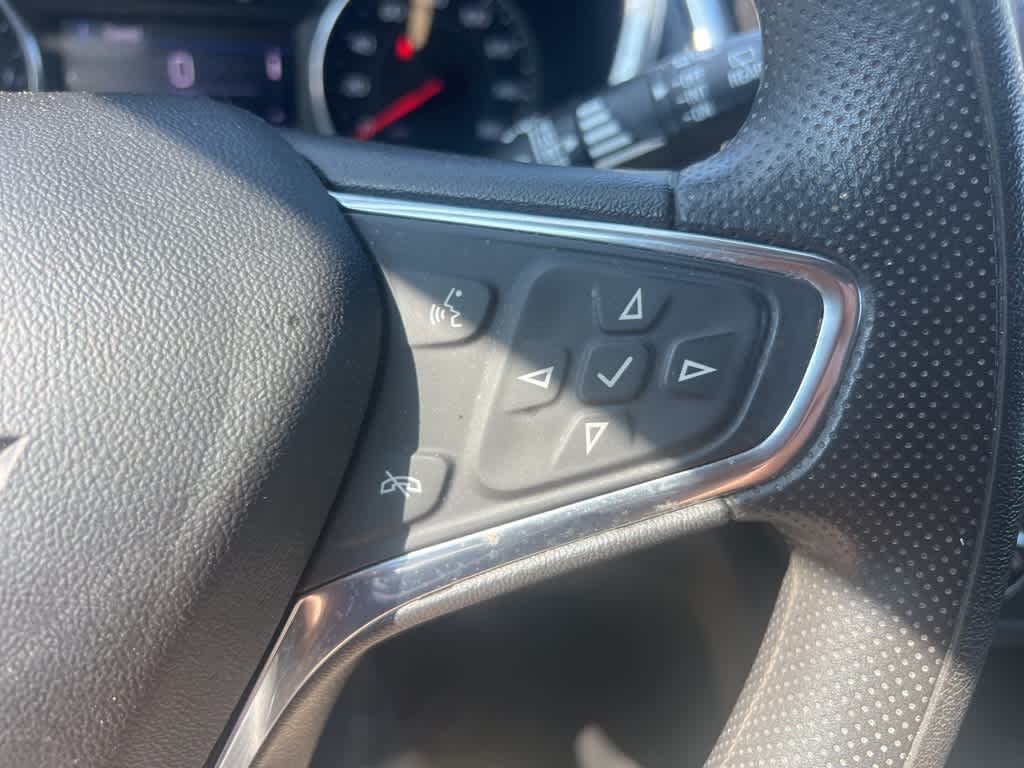 Thumbnail: 2020 Chevrolet Equinox - 17