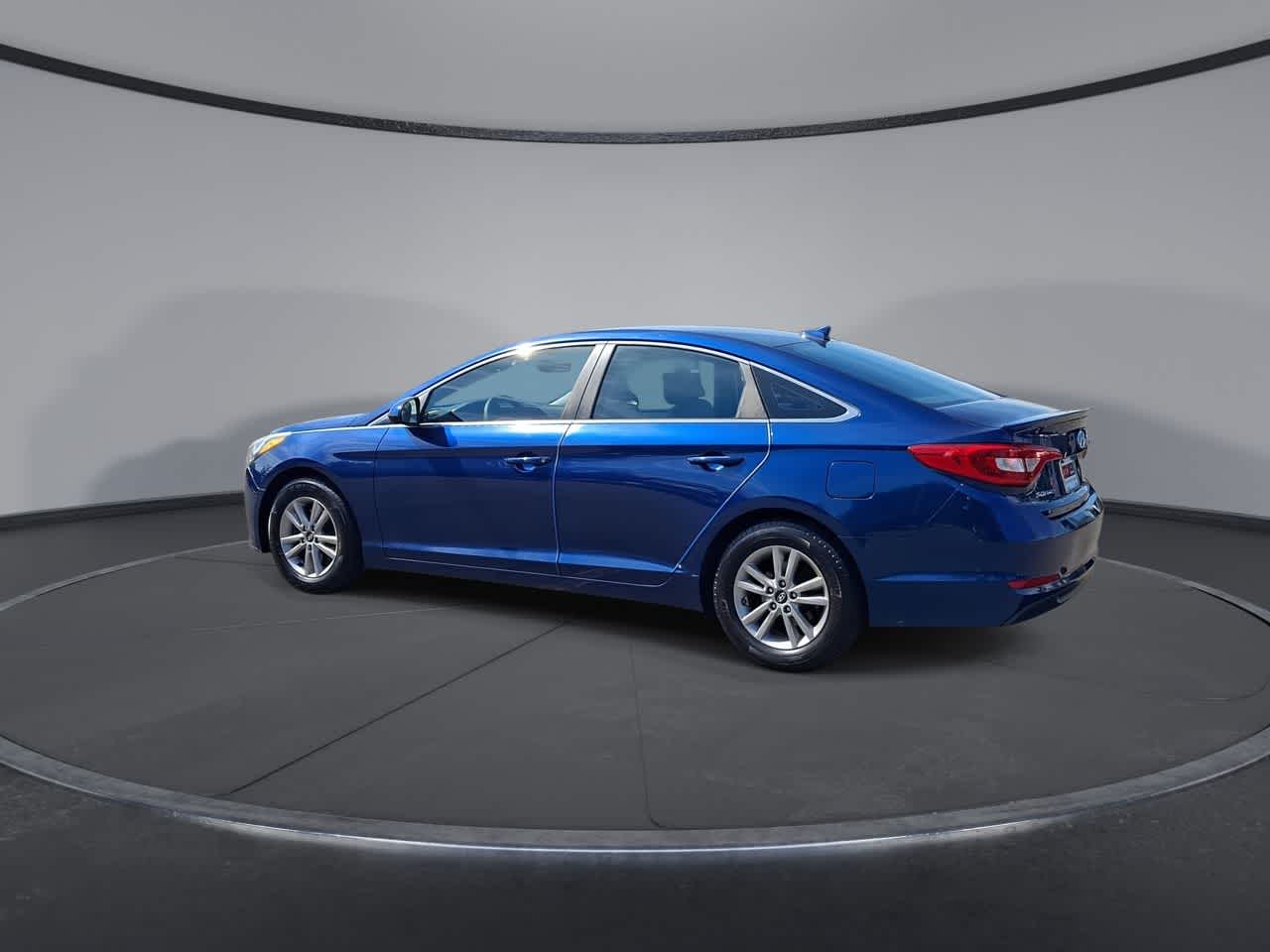 Thumbnail: 2016 Hyundai Sonata - 6